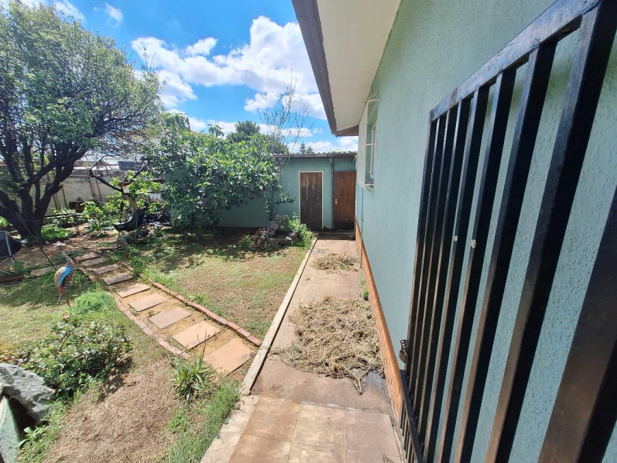 4 Bedroom Property for Sale in Tulisa Park Gauteng