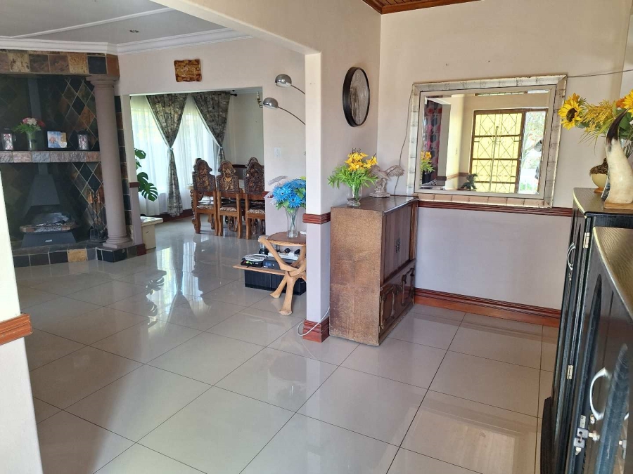 4 Bedroom Property for Sale in Tulisa Park Gauteng