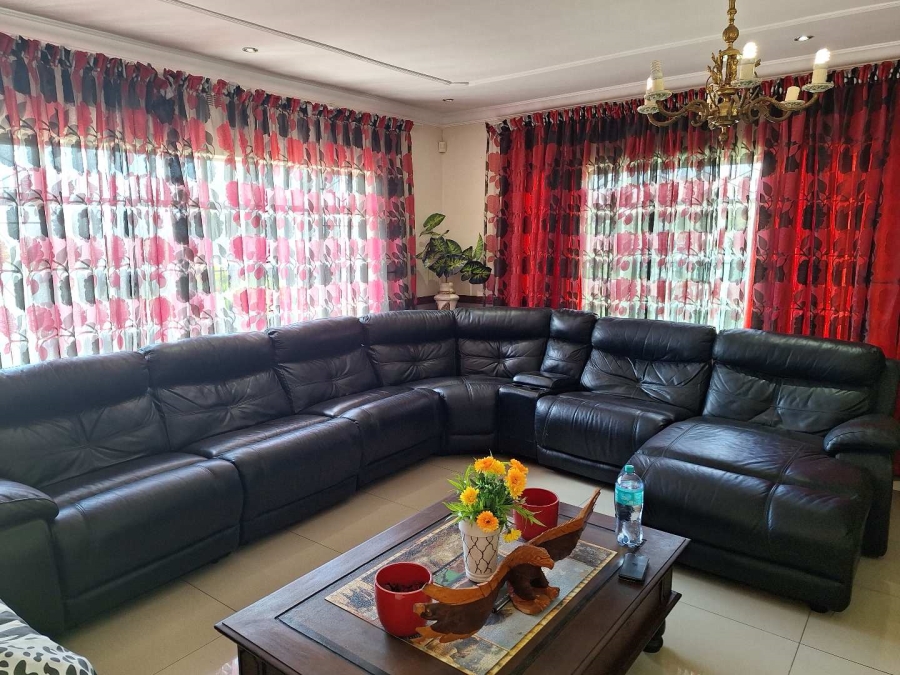 4 Bedroom Property for Sale in Tulisa Park Gauteng