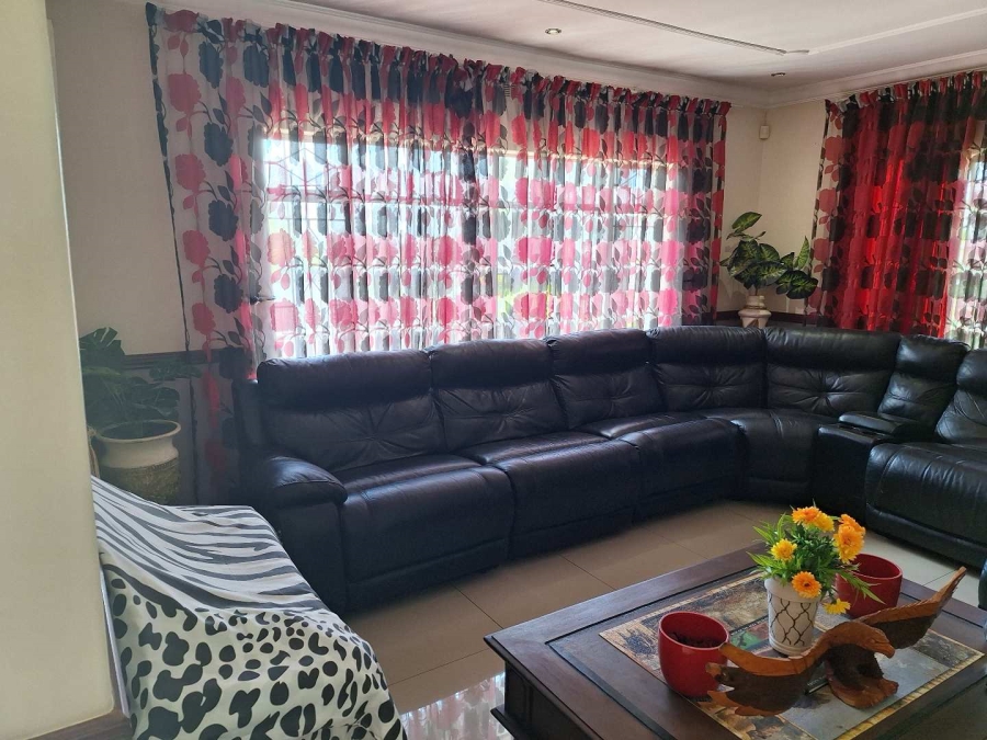 4 Bedroom Property for Sale in Tulisa Park Gauteng