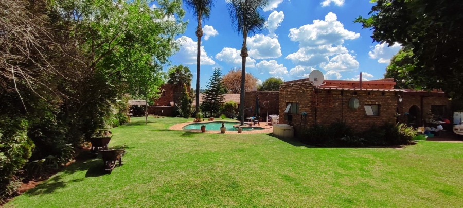 4 Bedroom Property for Sale in Monument Park Gauteng