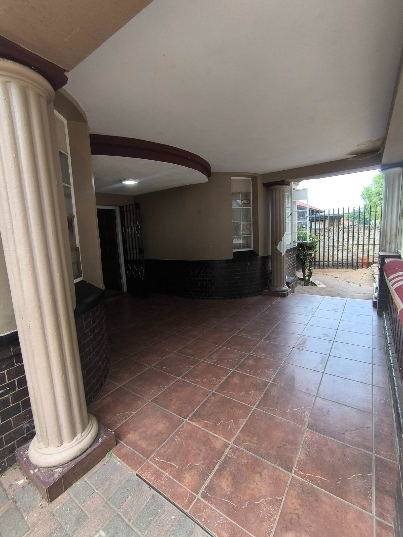 9 Bedroom Property for Sale in The Hill Gauteng