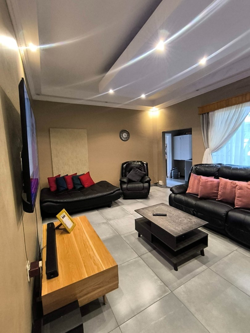 9 Bedroom Property for Sale in The Hill Gauteng