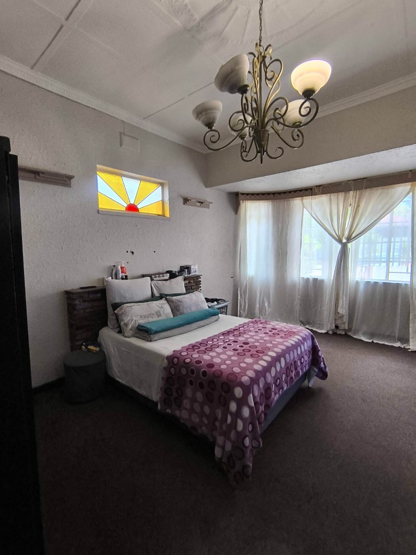 9 Bedroom Property for Sale in The Hill Gauteng
