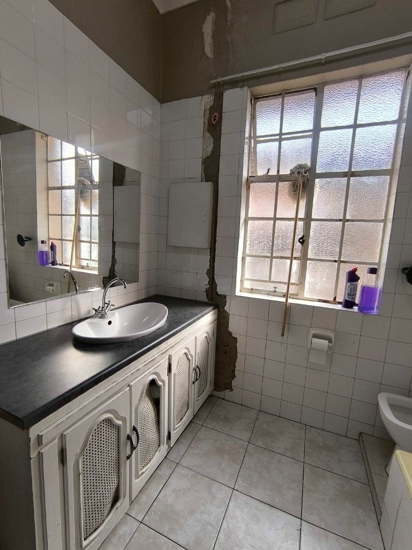 9 Bedroom Property for Sale in The Hill Gauteng