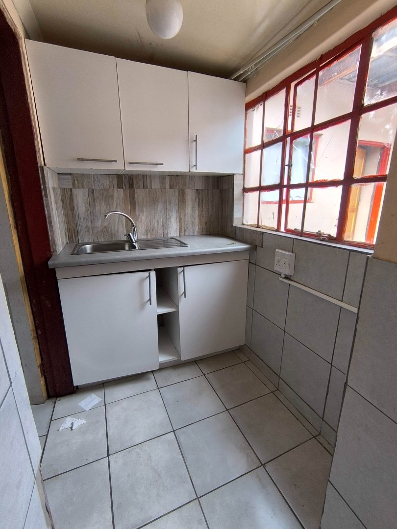 9 Bedroom Property for Sale in The Hill Gauteng