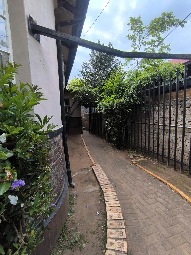 9 Bedroom Property for Sale in The Hill Gauteng