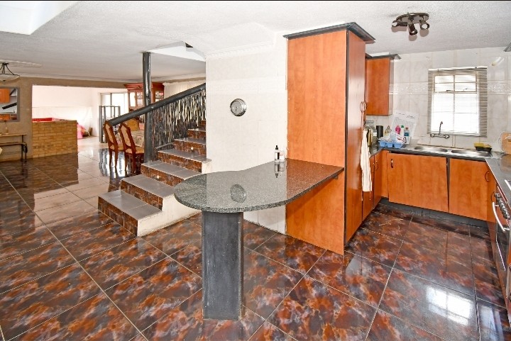 To Let 3 Bedroom Property for Rent in Lyndhurst Gauteng