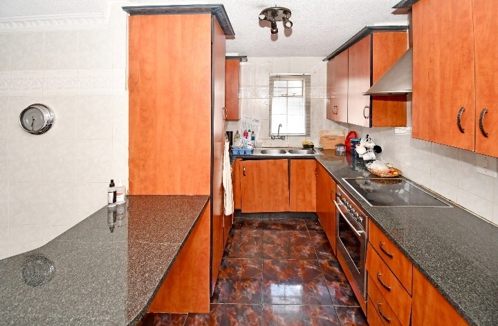 To Let 3 Bedroom Property for Rent in Lyndhurst Gauteng