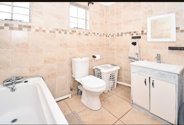 3 Bedroom Property for Sale in Lyndhurst Gauteng