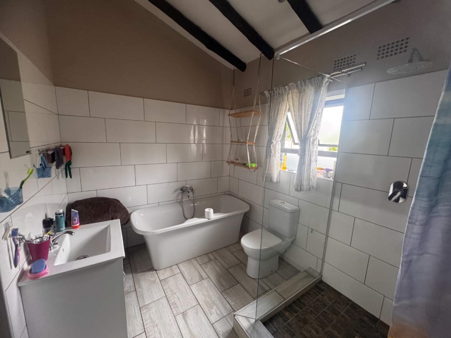 3 Bedroom Property for Sale in Brackendowns Gauteng