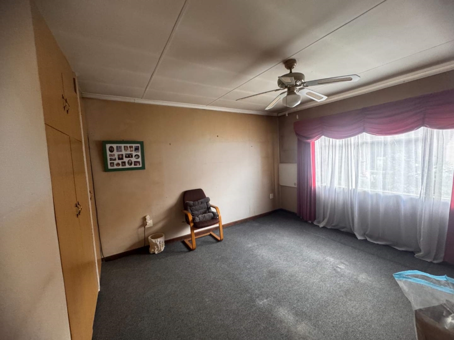 3 Bedroom Property for Sale in Brackendowns Gauteng