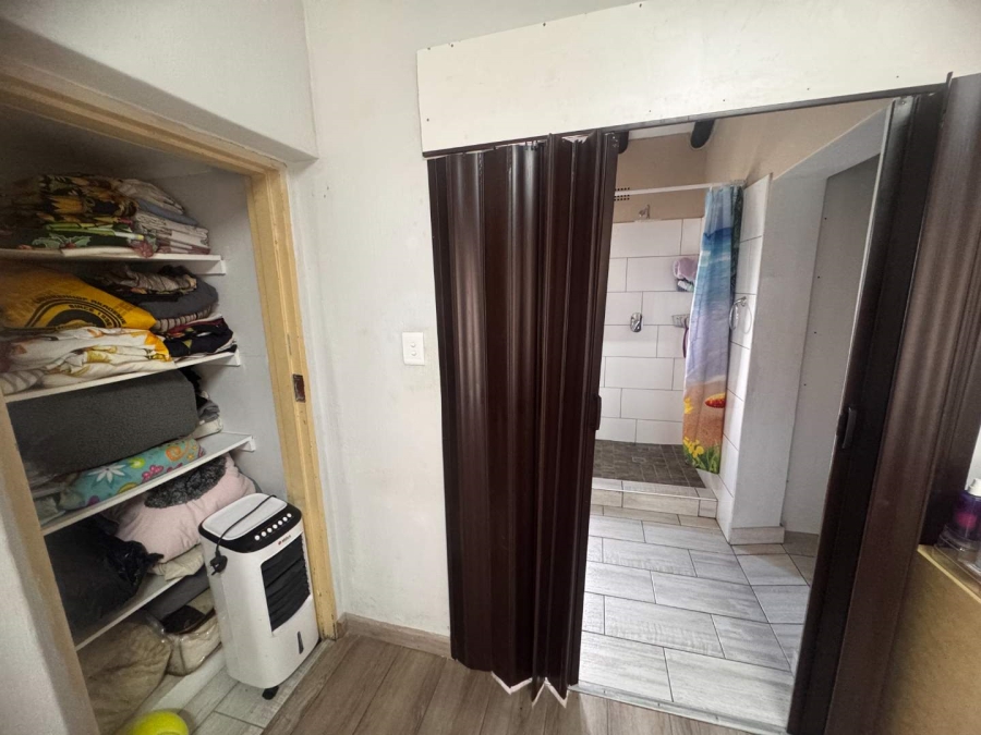3 Bedroom Property for Sale in Brackendowns Gauteng
