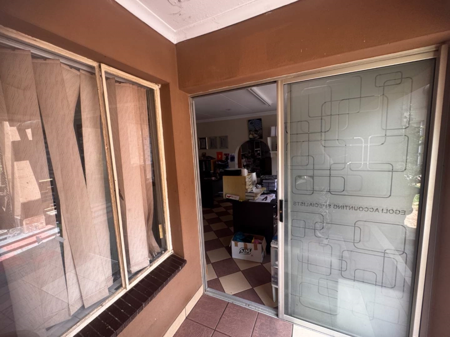 3 Bedroom Property for Sale in Brackendowns Gauteng