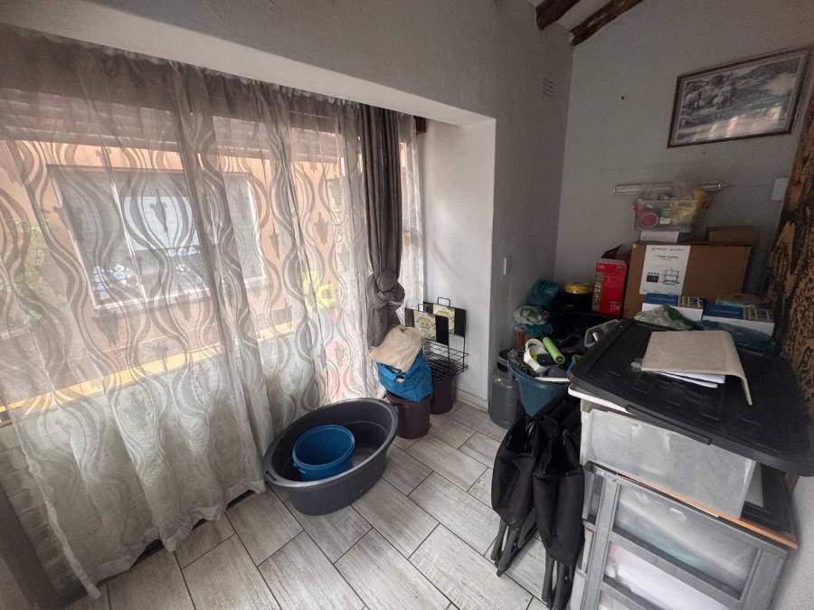 3 Bedroom Property for Sale in Brackendowns Gauteng