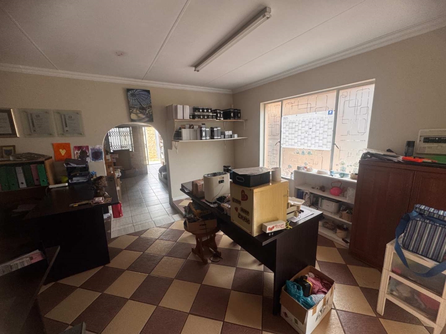 3 Bedroom Property for Sale in Brackendowns Gauteng