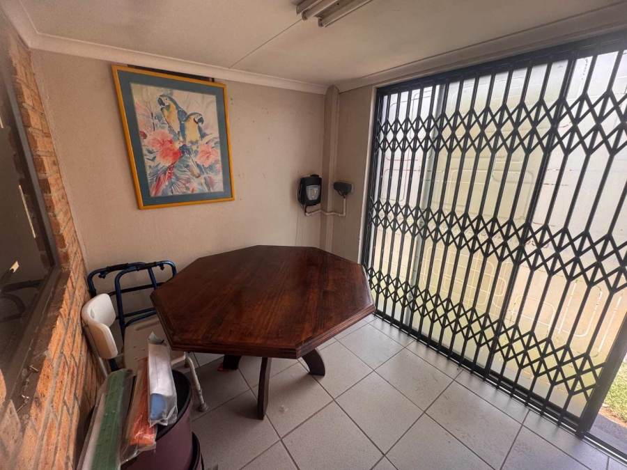 3 Bedroom Property for Sale in Brackendowns Gauteng
