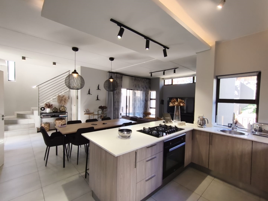 3 Bedroom Property for Sale in Ferndale Gauteng