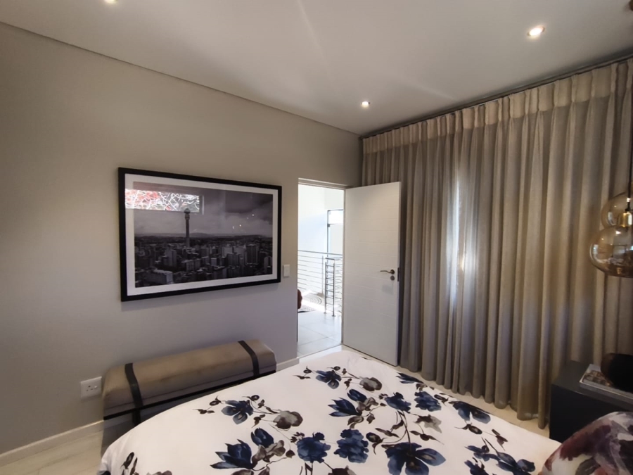 3 Bedroom Property for Sale in Ferndale Gauteng