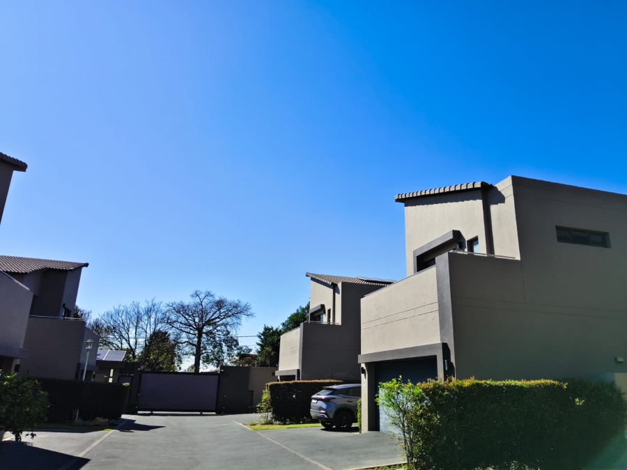 3 Bedroom Property for Sale in Ferndale Gauteng