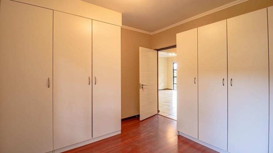 2 Bedroom Property for Sale in Jackal Creek Golf Estate Gauteng