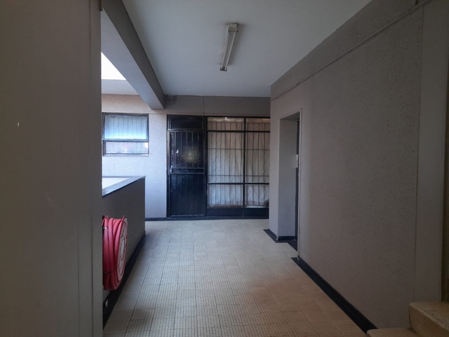 2 Bedroom Property for Sale in Berea Gauteng