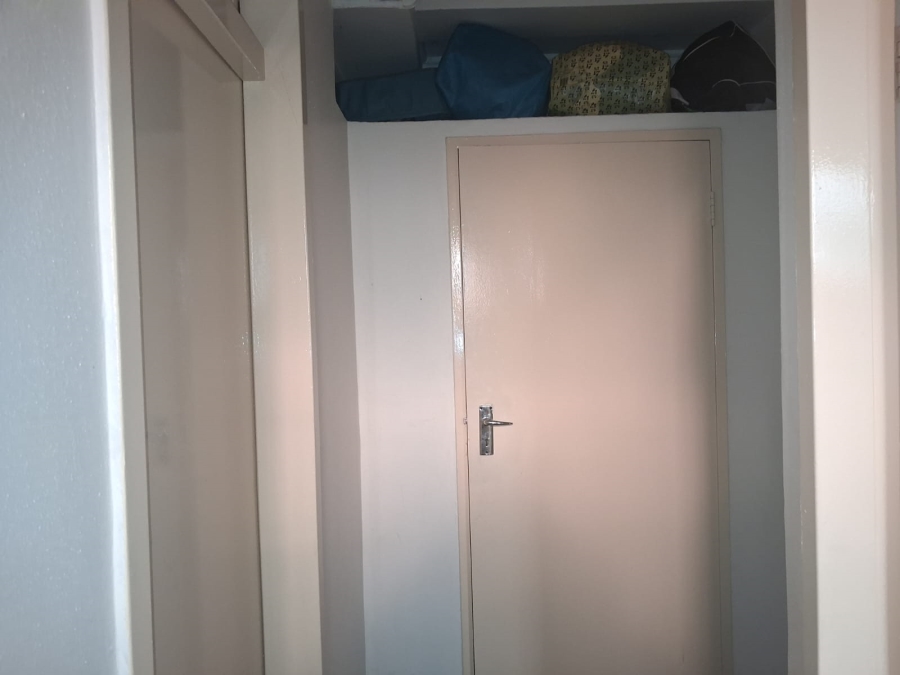 2 Bedroom Property for Sale in Berea Gauteng