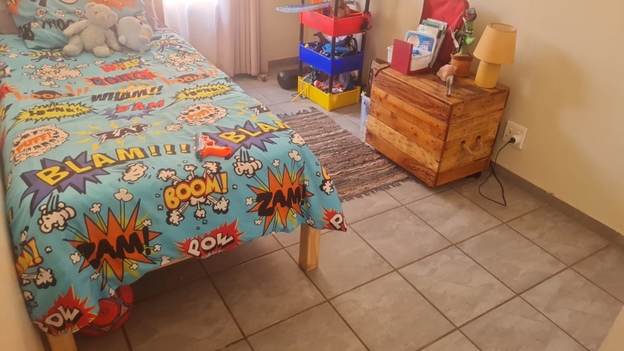 2 Bedroom Property for Sale in Die Hoewes Gauteng