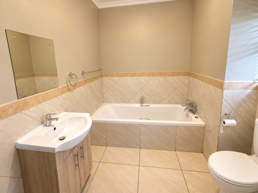 2 Bedroom Property for Sale in Glen Austin AH Gauteng