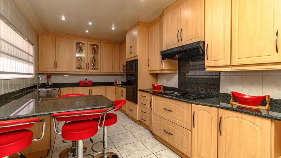 3 Bedroom Property for Sale in Mackenzie Park Gauteng