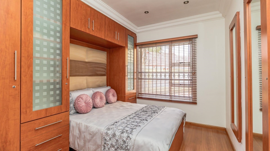 3 Bedroom Property for Sale in Mackenzie Park Gauteng