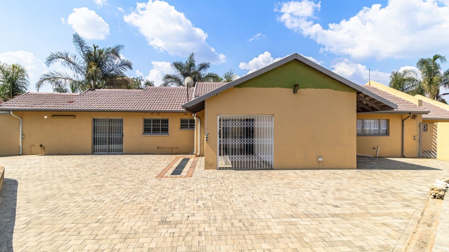 3 Bedroom Property for Sale in Mackenzie Park Gauteng