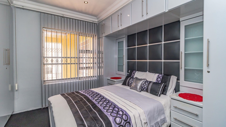 3 Bedroom Property for Sale in Mackenzie Park Gauteng