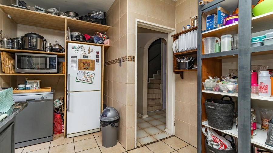 3 Bedroom Property for Sale in Lakefield Gauteng