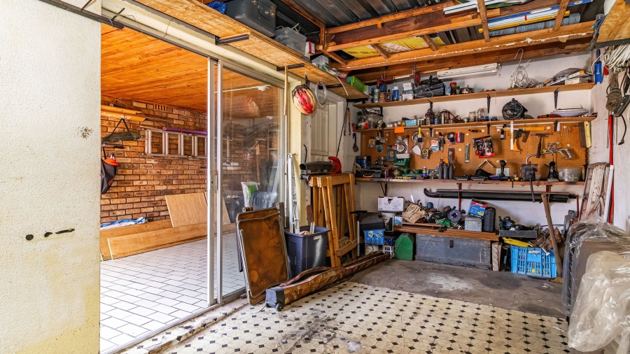 3 Bedroom Property for Sale in Lakefield Gauteng