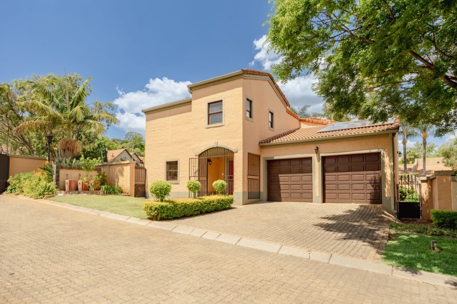 3 Bedroom Property for Sale in Faerie Glen Gauteng