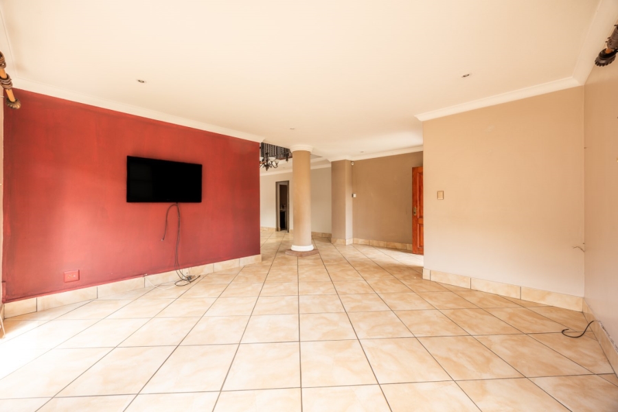3 Bedroom Property for Sale in Faerie Glen Gauteng