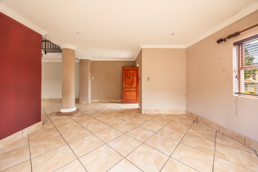 3 Bedroom Property for Sale in Faerie Glen Gauteng