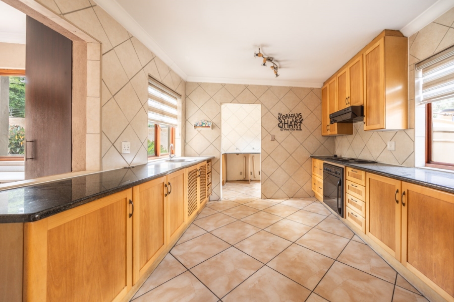 3 Bedroom Property for Sale in Faerie Glen Gauteng