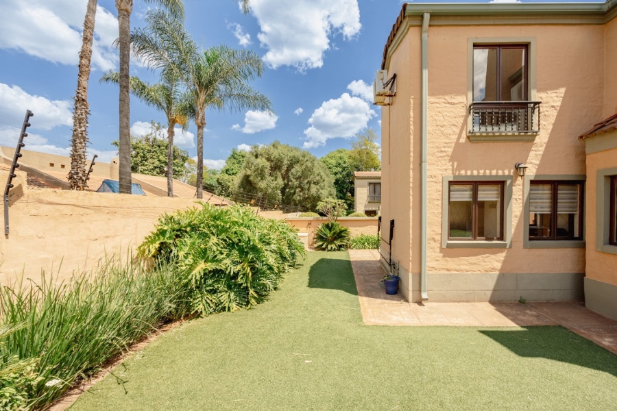 3 Bedroom Property for Sale in Faerie Glen Gauteng