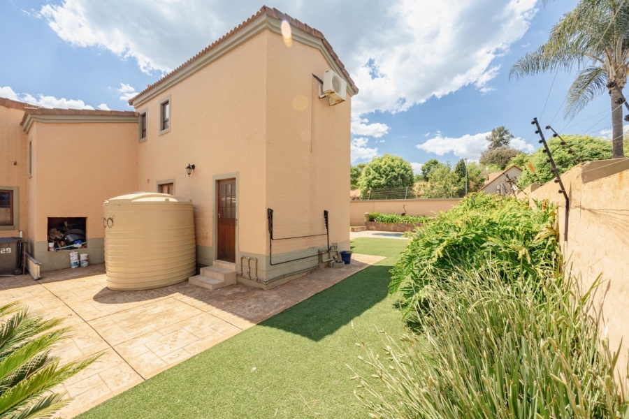 3 Bedroom Property for Sale in Faerie Glen Gauteng