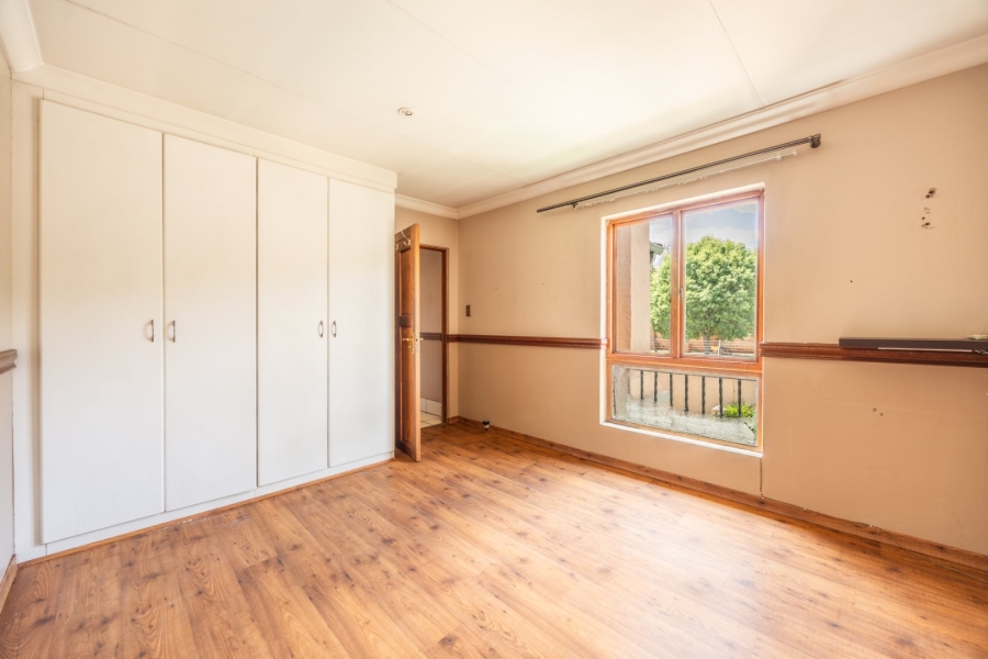 3 Bedroom Property for Sale in Faerie Glen Gauteng