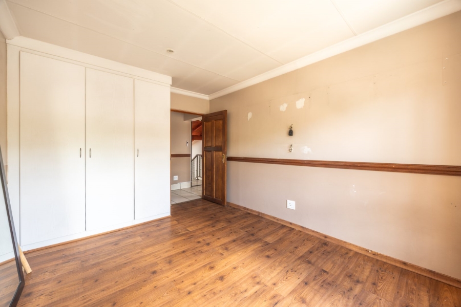 3 Bedroom Property for Sale in Faerie Glen Gauteng