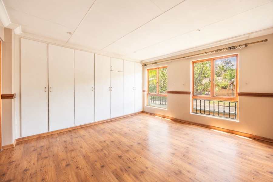 3 Bedroom Property for Sale in Faerie Glen Gauteng