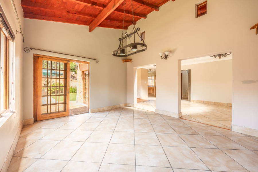 3 Bedroom Property for Sale in Faerie Glen Gauteng