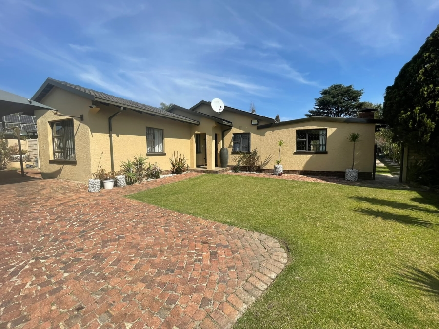 3 Bedroom Property for Sale in Edleen Gauteng