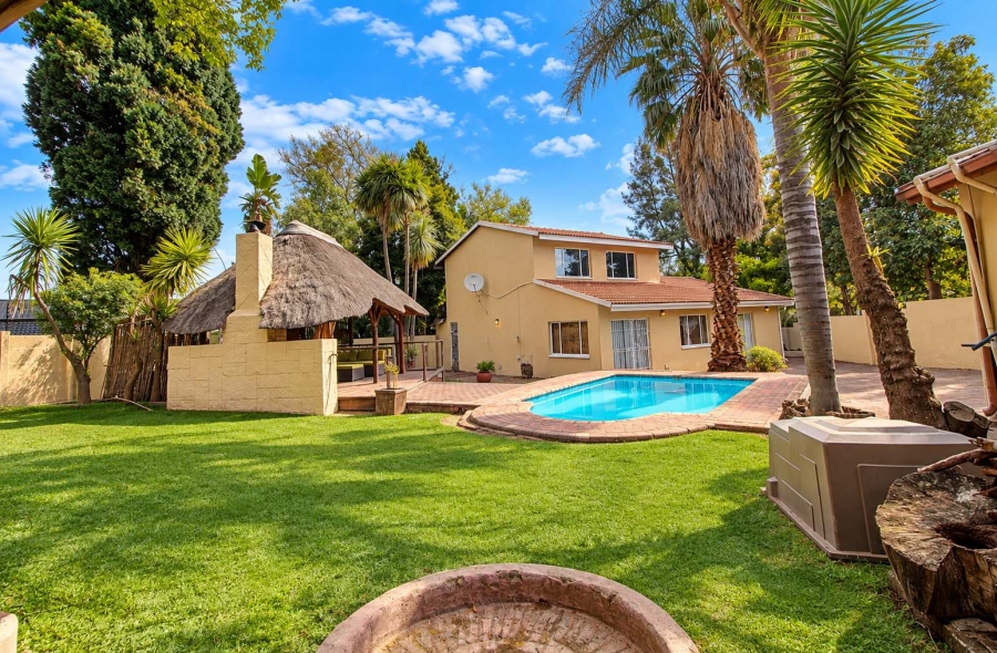 4 Bedroom Property for Sale in Wilgeheuwel Gauteng