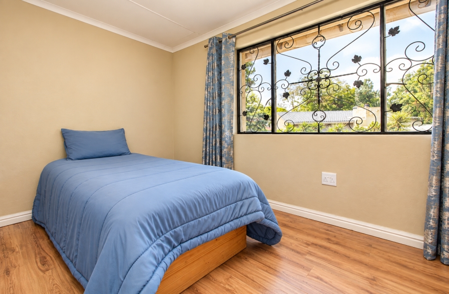 4 Bedroom Property for Sale in Wilgeheuwel Gauteng