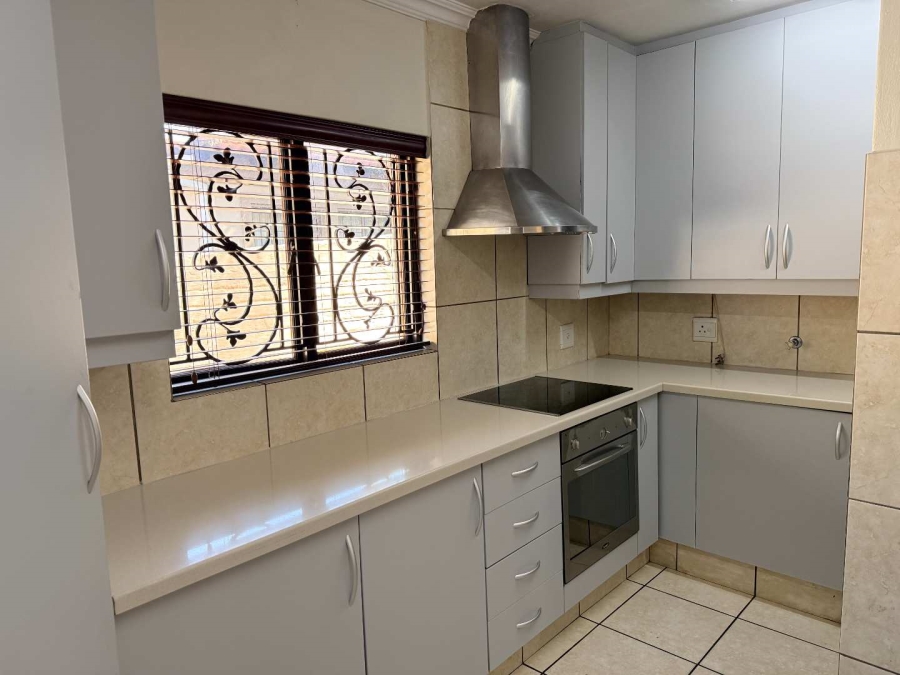 3 Bedroom Property for Sale in North Riding Gauteng