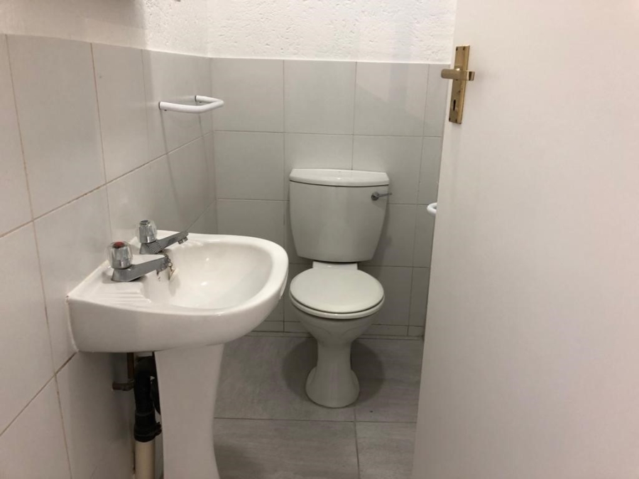 2 Bedroom Property for Sale in Woodmead Gauteng